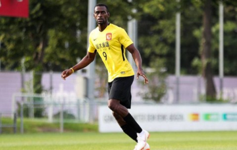 火博娱乐 -包含葡超赛程吃紧，纽卡斯尔今夜官宣签约，气氛紧张，训练强度明显提升的词条